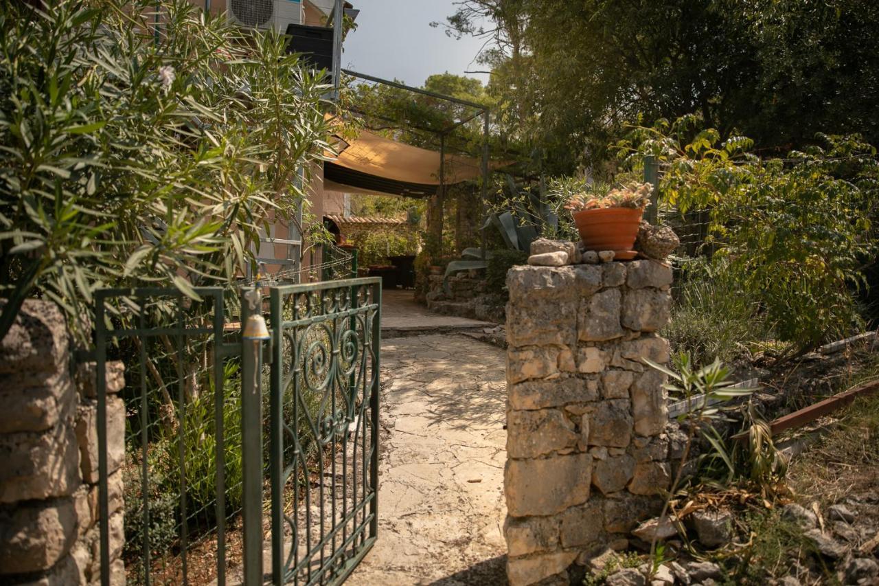 Apartman Silna Your New Home With Terrace And Garden Bobovisca Buitenkant foto